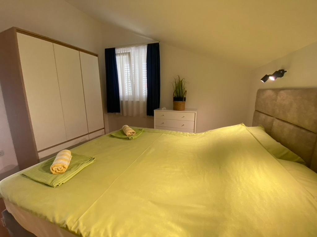 Apartments Time Off Zaboric Bagian luar foto