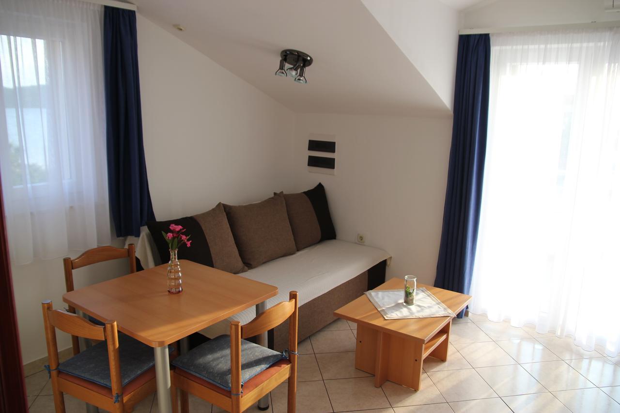 Apartments Time Off Zaboric Bagian luar foto